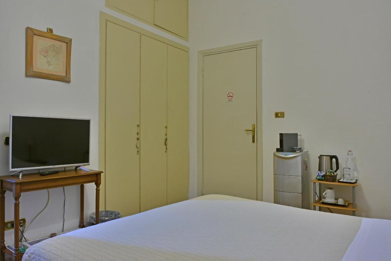 Elion Bed & Breakfast 3*